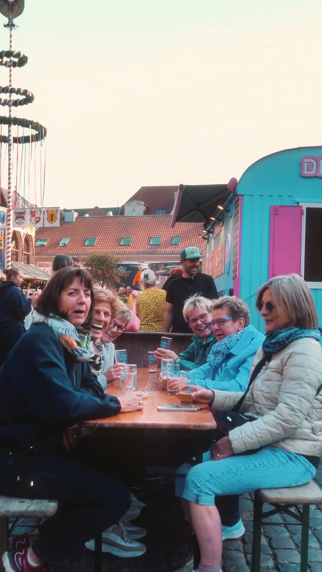 Videoclip: Besucher am Stand