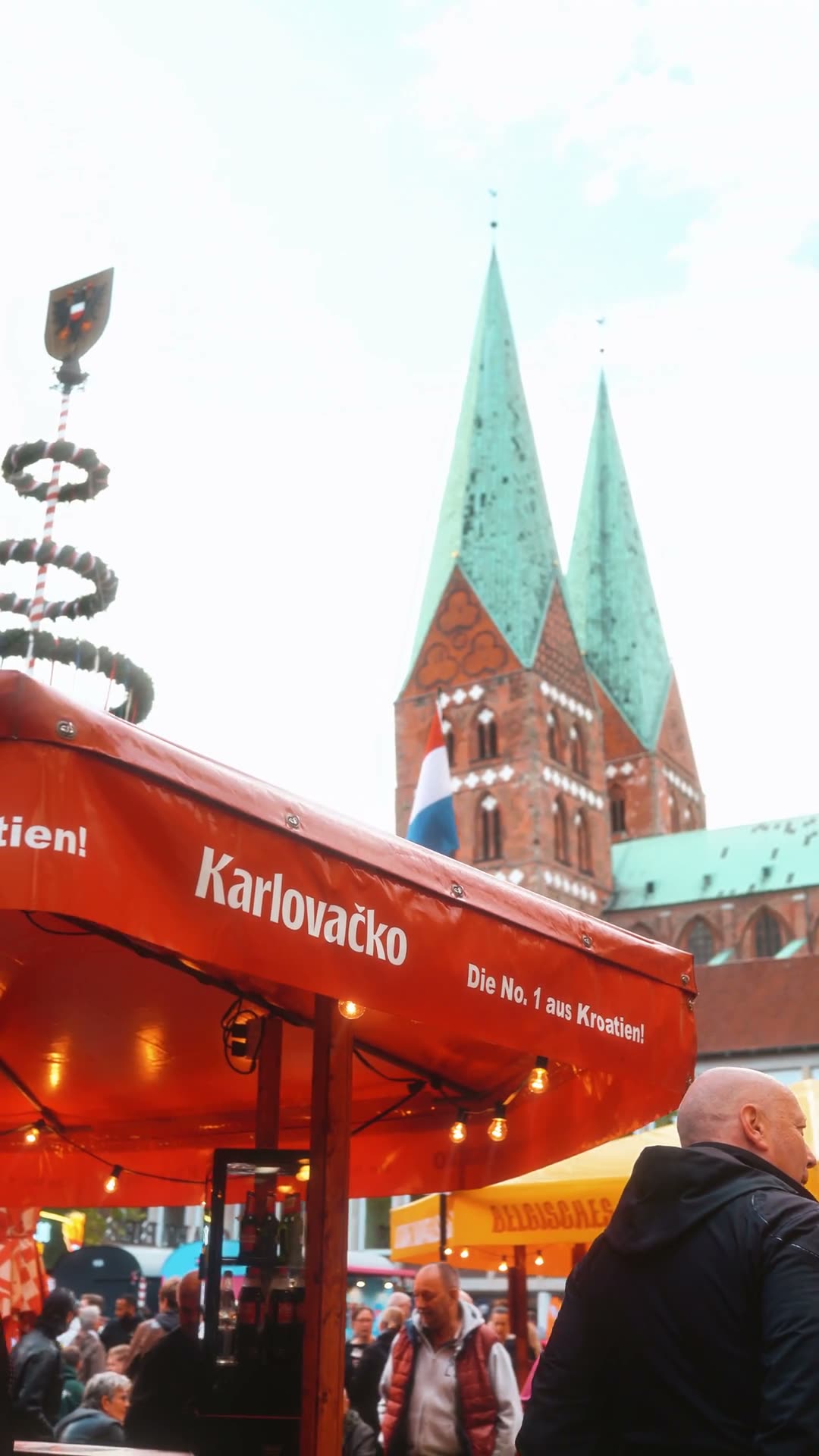 Videoclip: Karlovačko-Stand