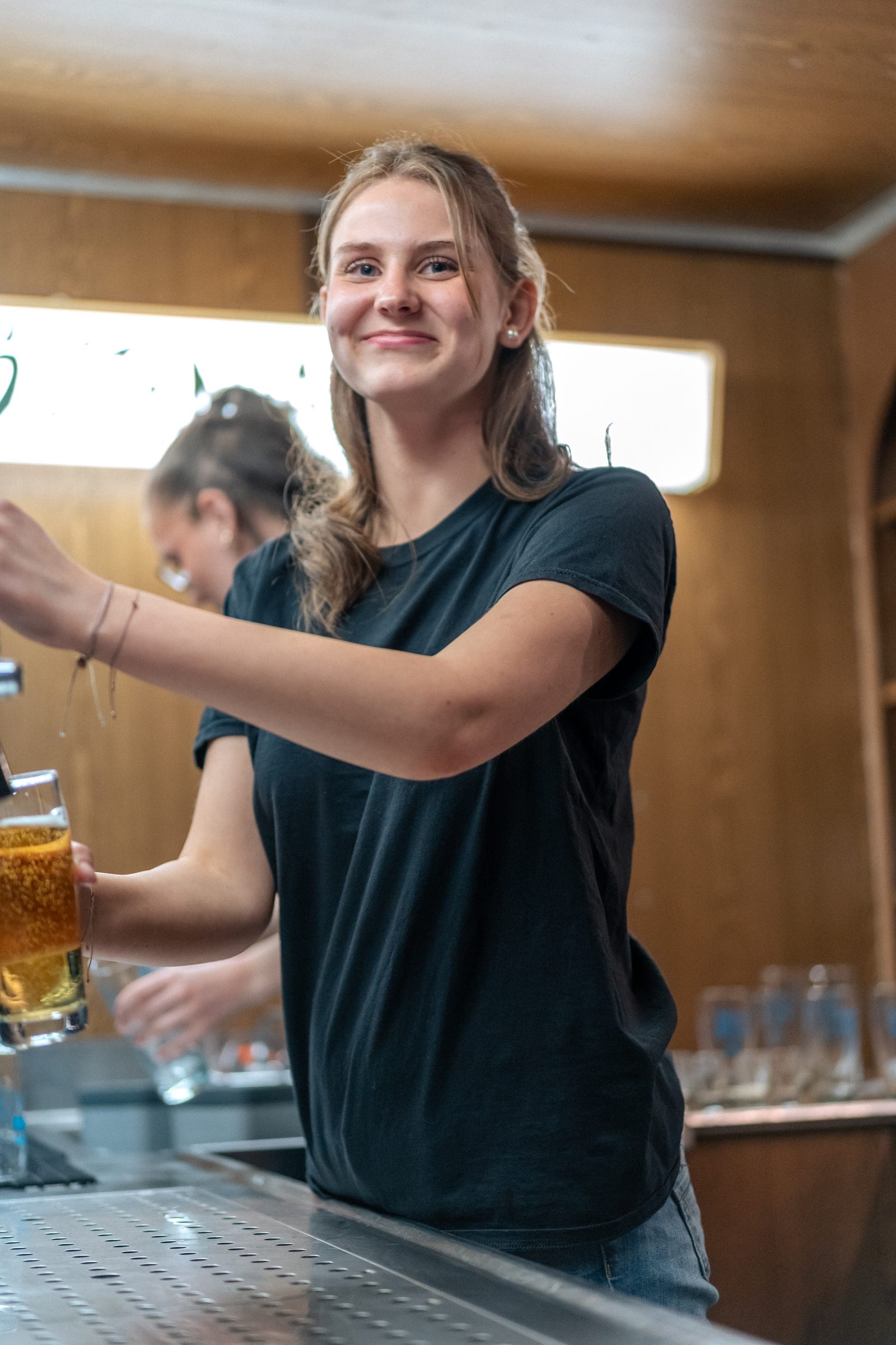 Service am Bierstand